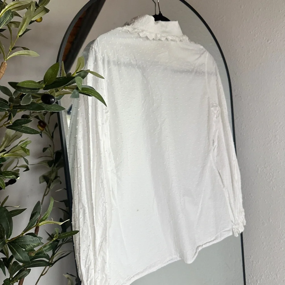 White Ruffled Button-Up Blouse - Picture 4 of 8